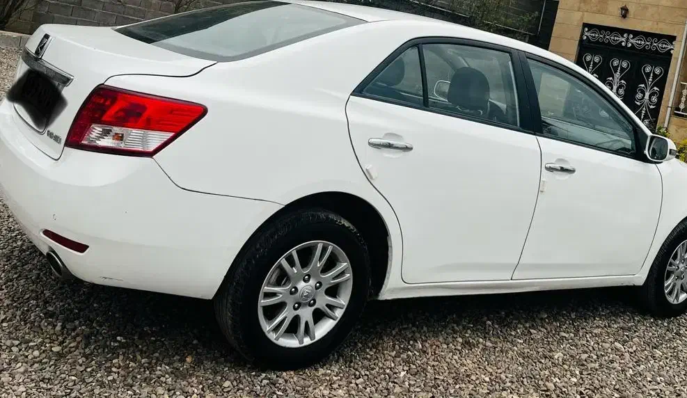 فروش آریو کم کارکرد اتوماتیک ۹۸|خودرو سواری و وانت|رشت, نامجو|دیوار