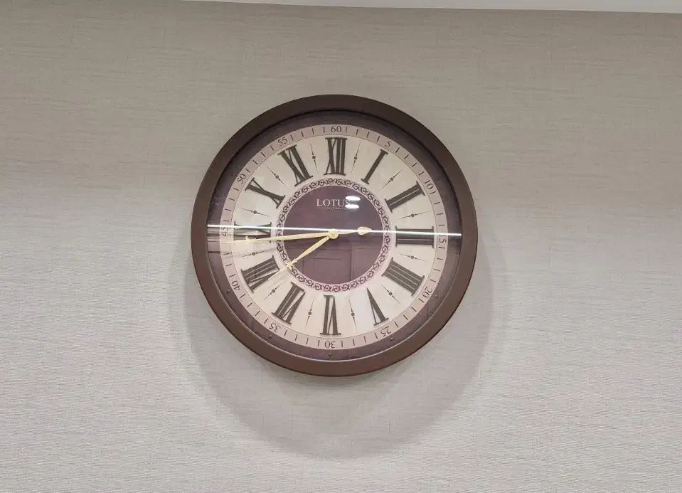 ساعت لوتوس|ساعت دیواری و تزئینی|همدان, |دیوار