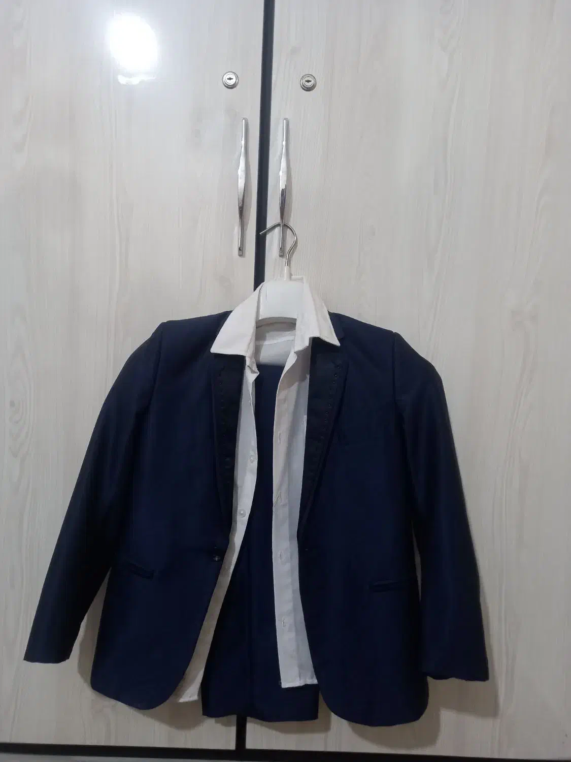 کت شلوار بچه گانه با پیراهن سفید بچگانه|کفش و لباس بچه|شوشتر, |دیوار