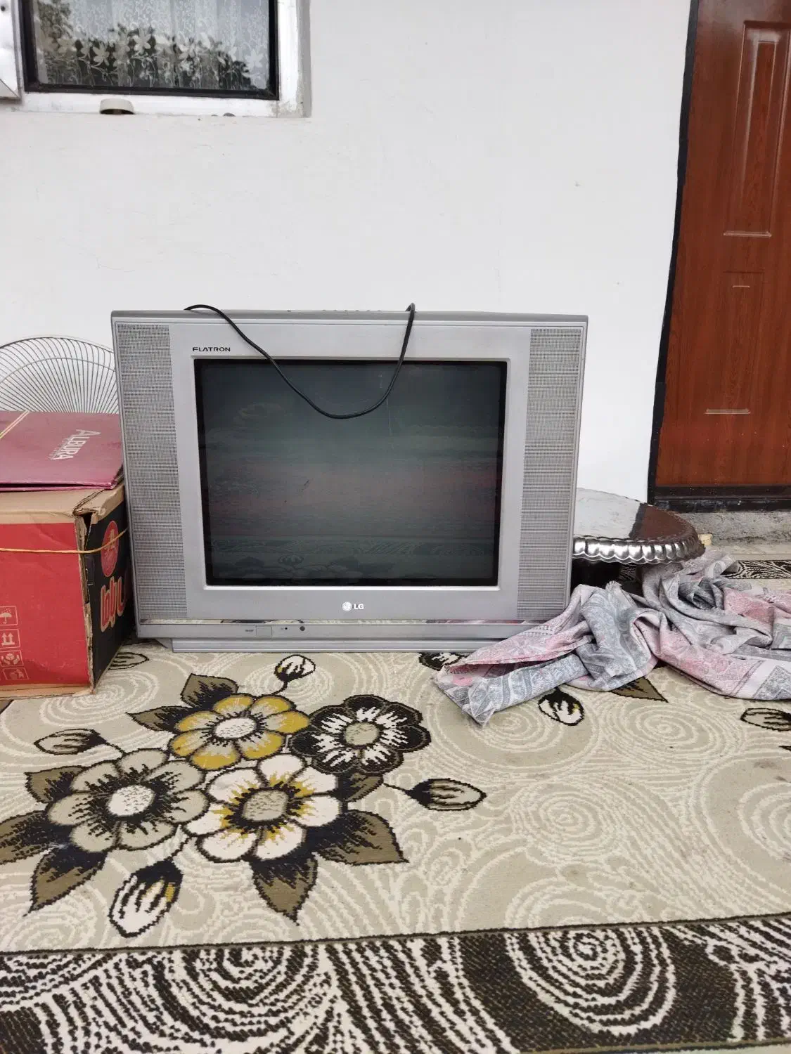 TV LG|تلویزیون و پروژکتور|تالش, هشتپر|دیوار