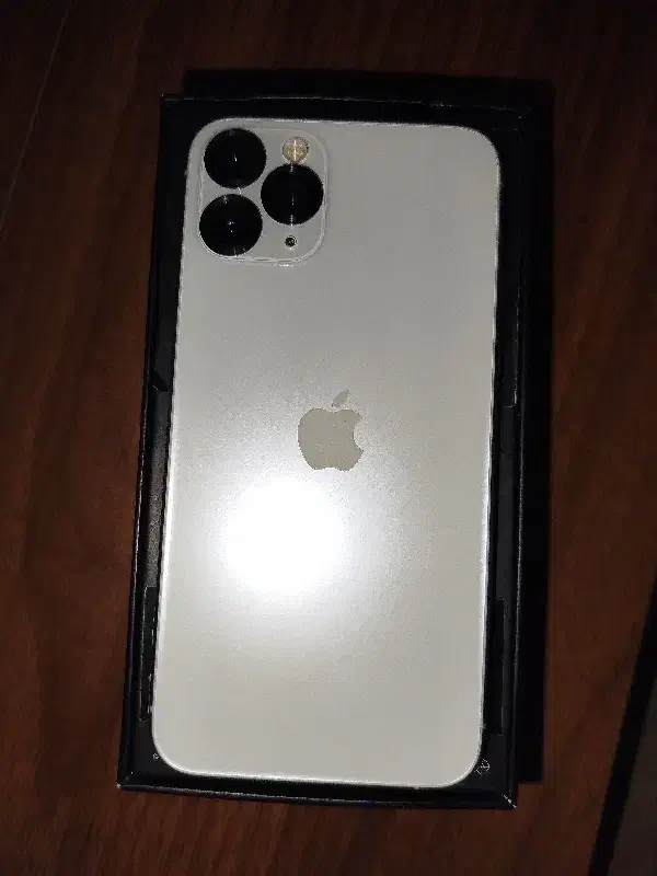 11pro 256 Zaa Silver|موبایل|اصفهان, جلالیه|دیوار