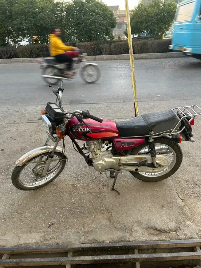 موتور ۱۲۵ مدل ۹۴|موتورسیکلت|شیراز, شهرک گلها|دیوار