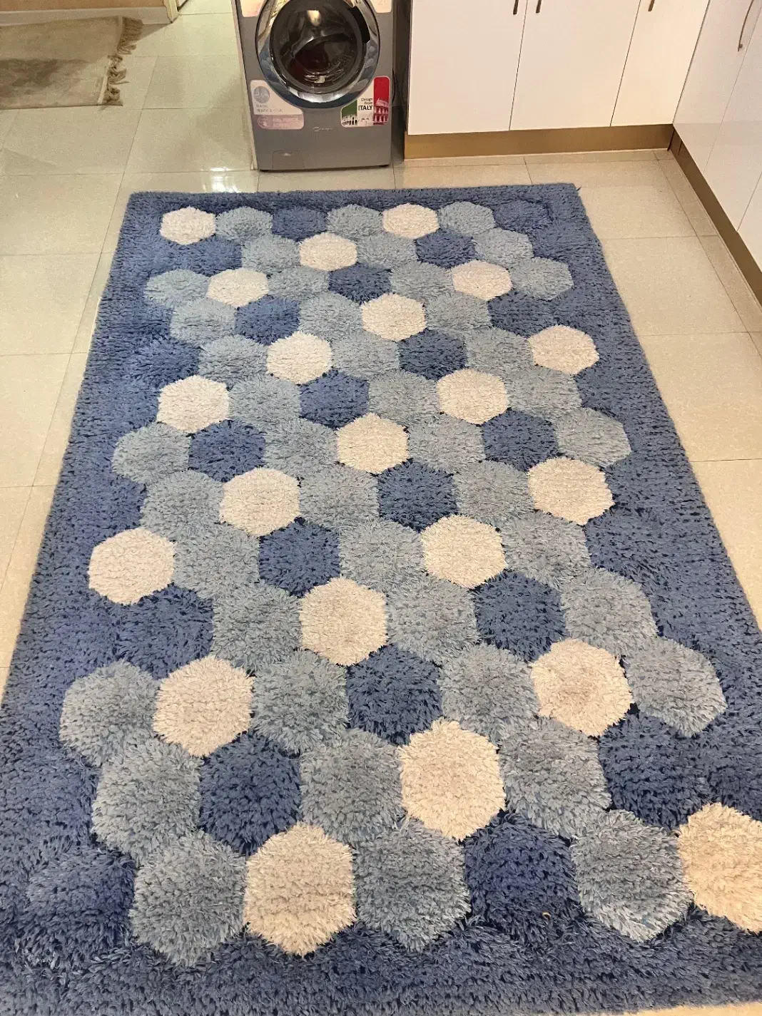 فرش|فرش|شاهین‌شهر, خانه کارگر|دیوار