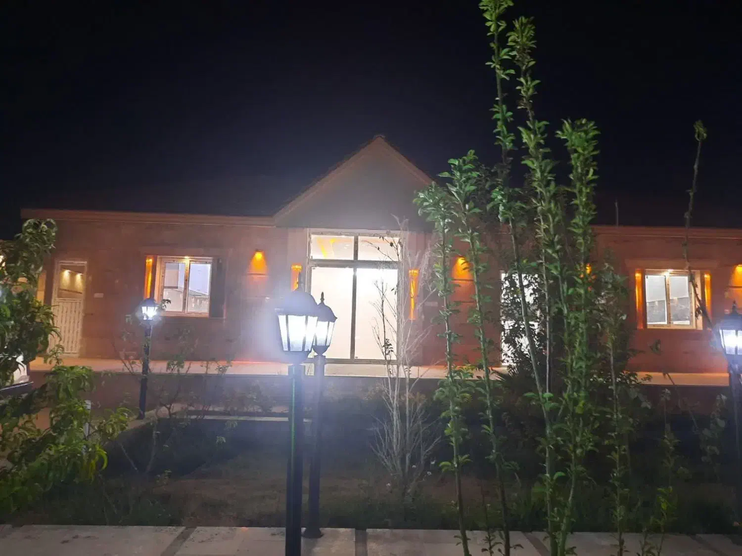 باغ نقلی و شیک با مجوزات کامل تاپ لوکیشن منشیان|فروش خانه و ویلا|اصفهان, براآن شمالی|دیوار