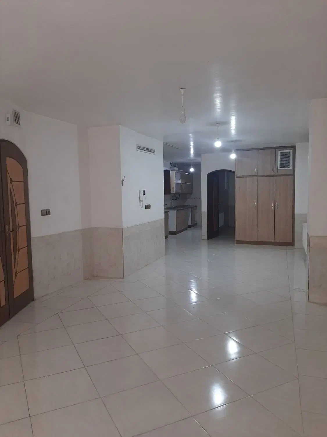 آپارتمان تمیز مرکز شهر|اجارهٔ آپارتمان|فلاورجان, |دیوار