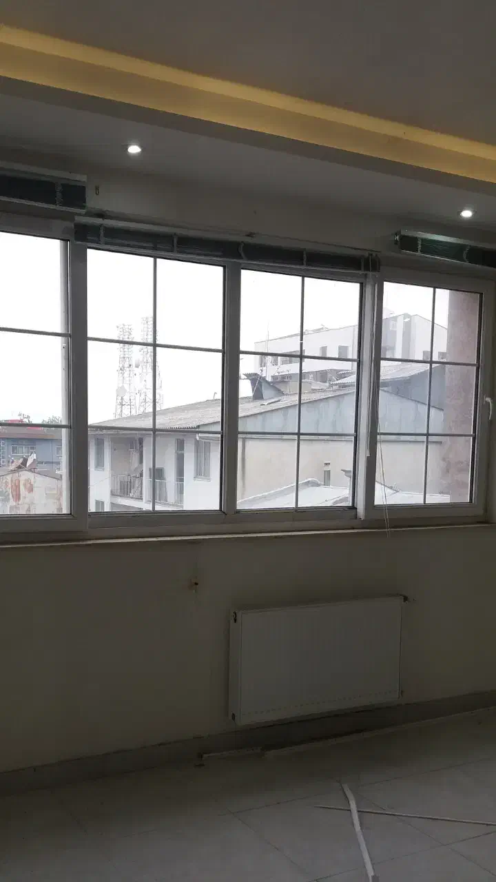 فروش واحد تجاری 90 متری چهارراه گلسار|فروش دفتر کار، اتاق اداری، مطب|رشت, گلسار|دیوار