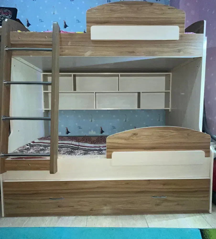 تخت دو طبقه درحدنو ام دی اف|تخت و سرویس خواب|رباطکریم, نصیرشهر|دیوار