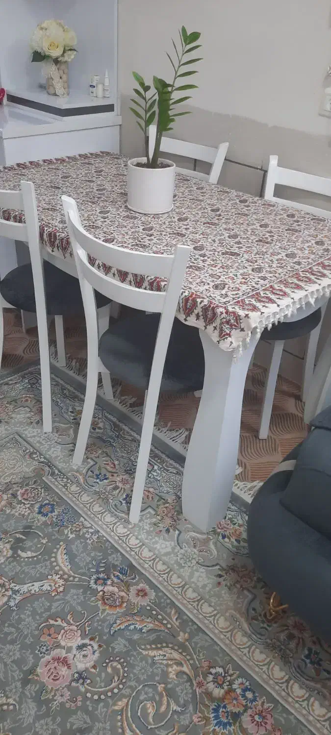 میزنهارخوری|میز و صندلی غذاخوری|شهرکرد, |دیوار