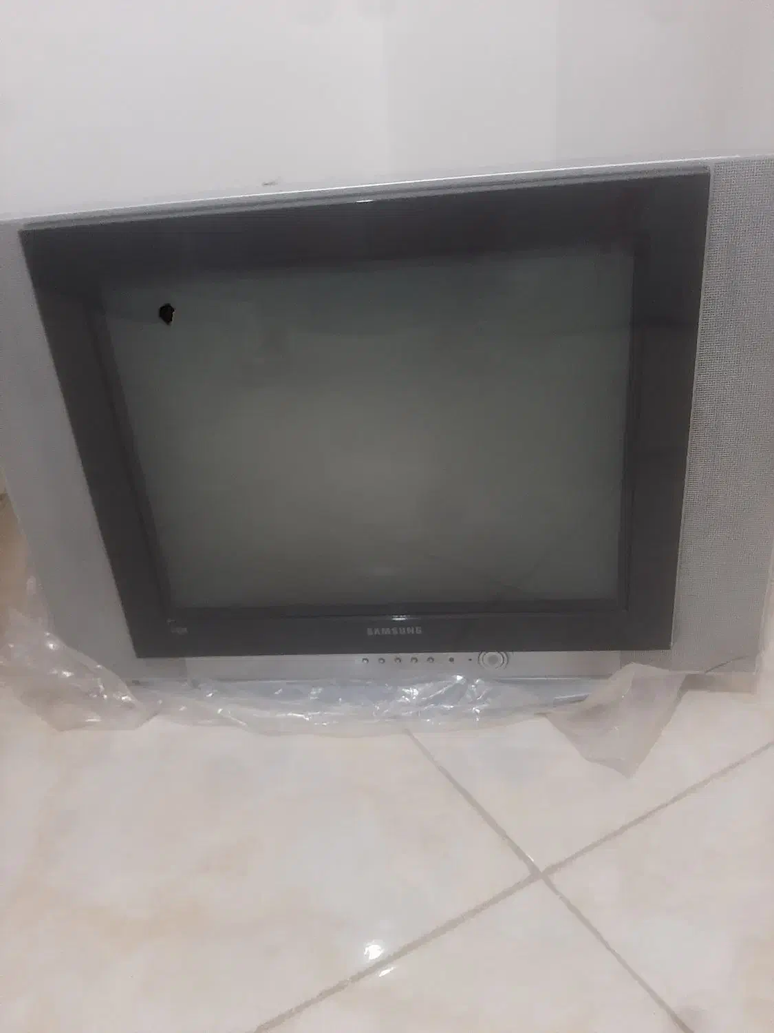 تلوزیون قدیمی سامسونگ|تلویزیون و پروژکتور|بروجن, |دیوار