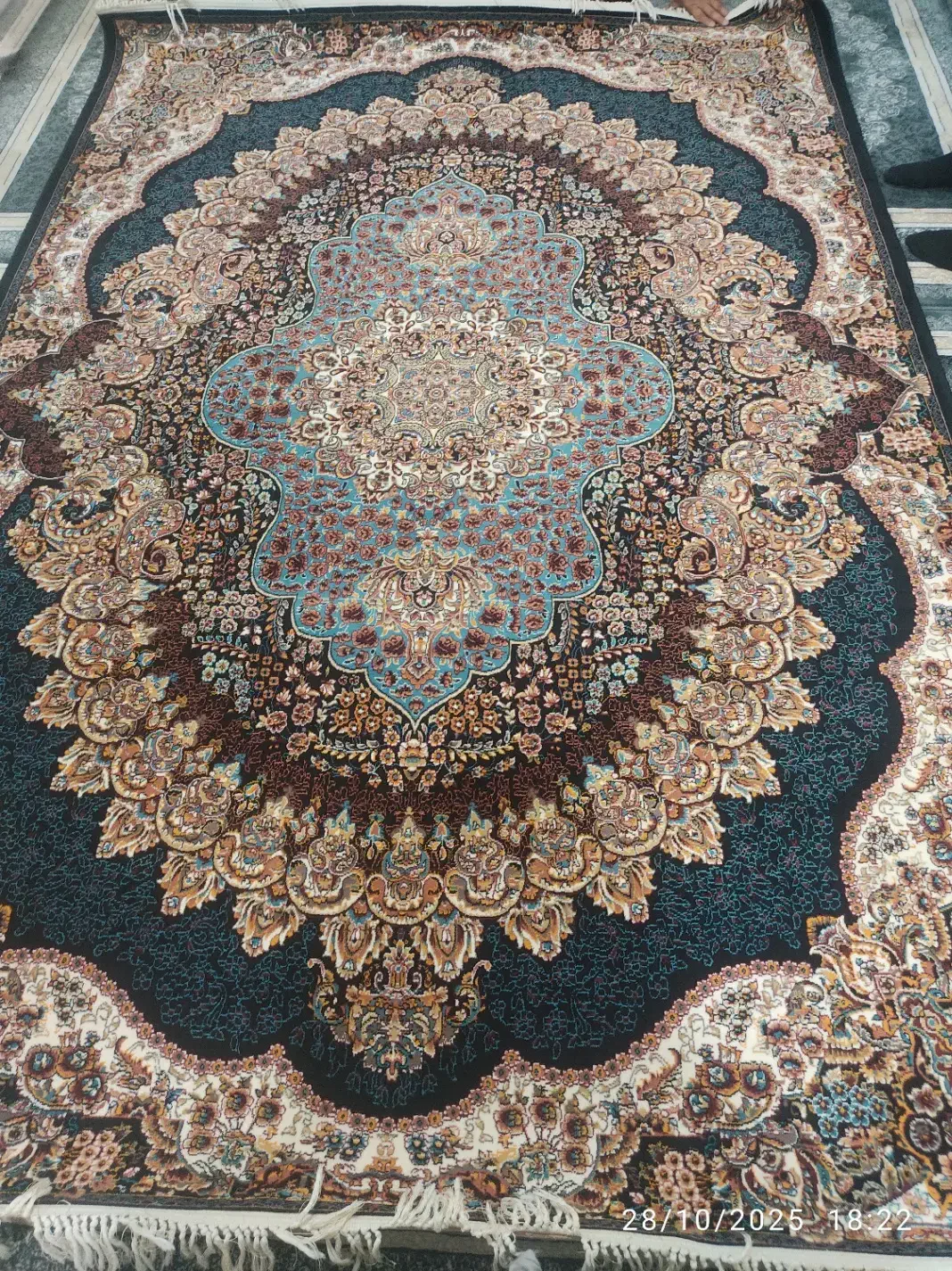 یه جفت فرش 700شانه درحدنووسالم بسیار تمیز|فرش|ارومیه, |دیوار