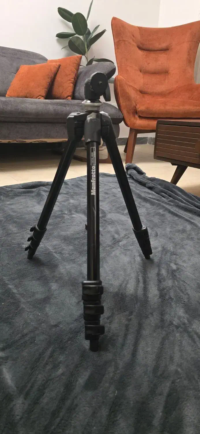 سه پایه دوربین manfrotto|دوربین عکاسی و فیلم‌برداری|تهران, شهرک شهید باقری|دیوار