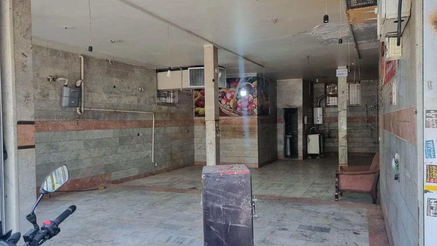 مغازه ۹۷ متر بر میدان شهید سعیدی (غیاثی)|اجارهٔ مغازه و غرفه|تهران, دولاب|دیوار