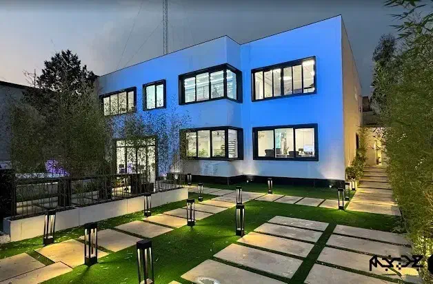 اجاره 20میزکار در فضای کار اشتراکی ویلایی شهرک غرب|اجارهٔ کوتاهمدت دفتر کار و فضای آموزشی|تهران, شهرک غرب|دیوار