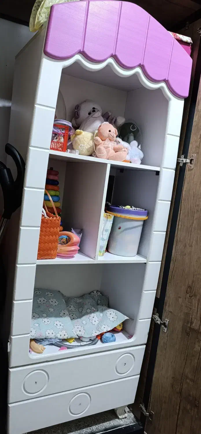 فروش فروشی کمد و ویترین بچه|اسباب و اثاث بچه|رباط‌کریم, الارد|دیوار