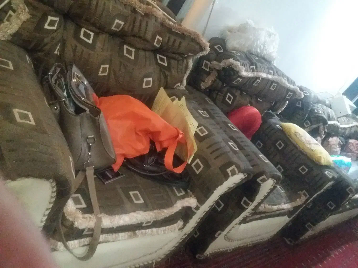 بفد ومبلمان ۷نفره و تلویزیون بامیز|مبلمان خانگی و میز عسلی|مرزنآباد, |دیوار