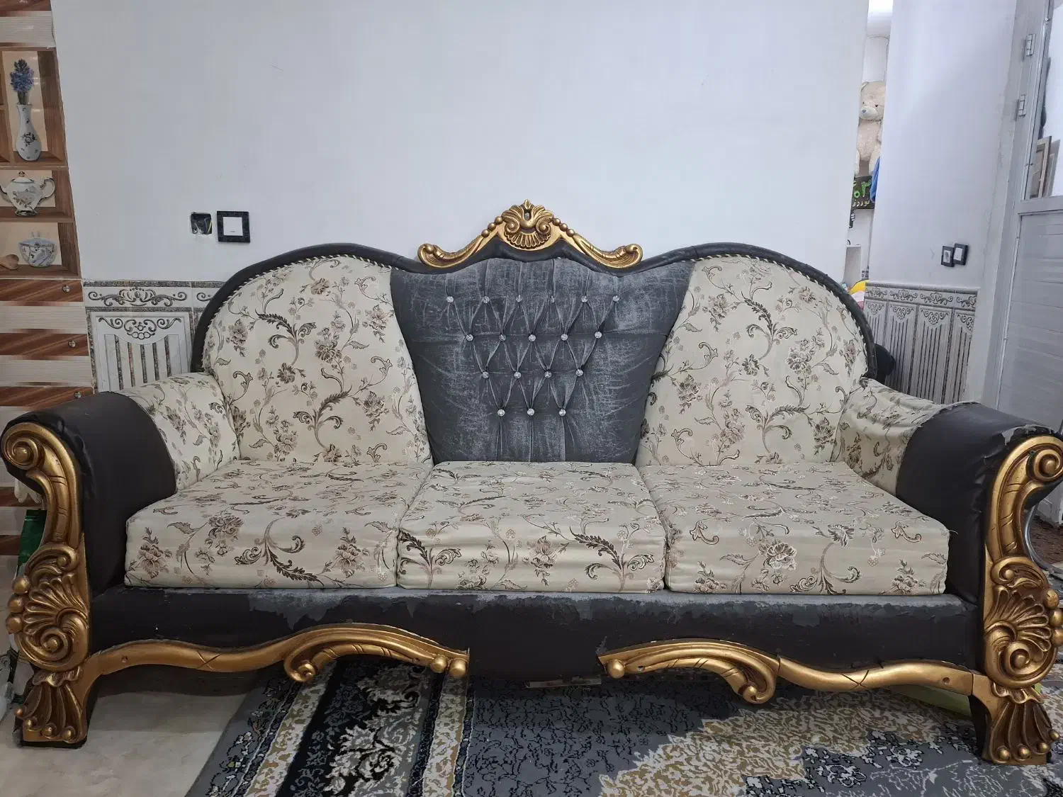 فروش ویژه مبل هفت نفره و میز و صندلی ناهارخوری|مبلمان خانگی و میز عسلی|شیراز, ماه فیروزان|دیوار
