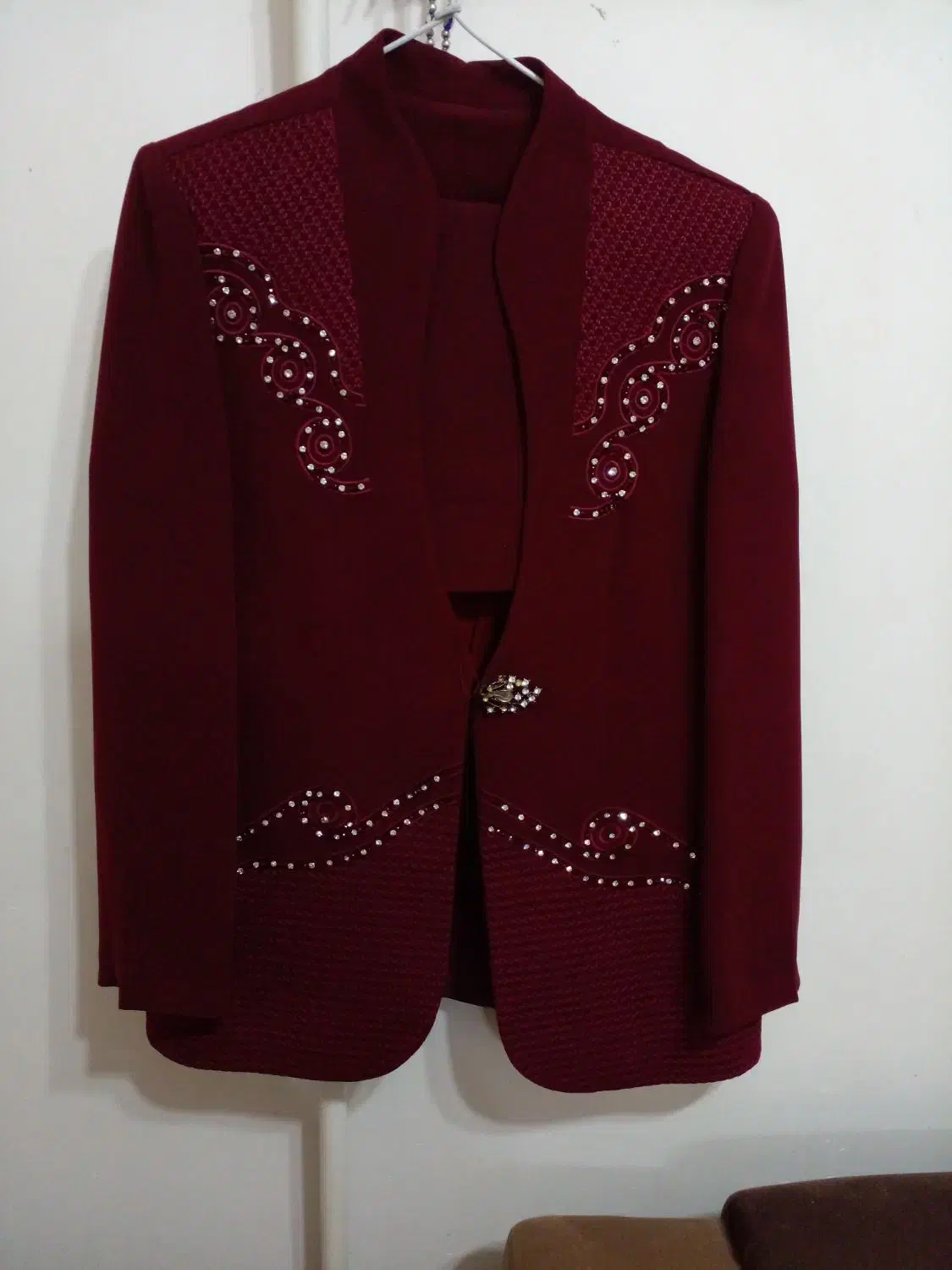 لباس مجلسی|لباس|شفت, |دیوار