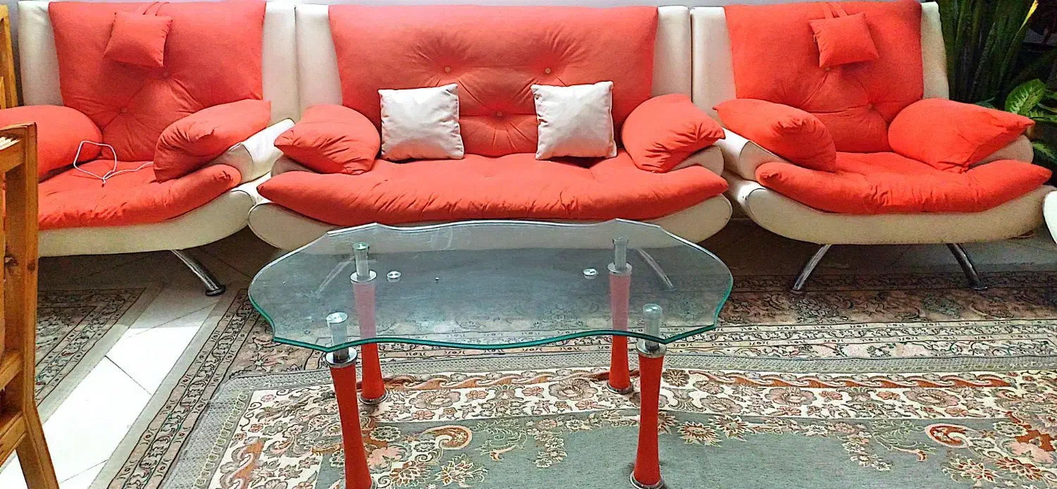 راحتی هشت نفره|مبلمان خانگی و میز عسلی|اراک, |دیوار