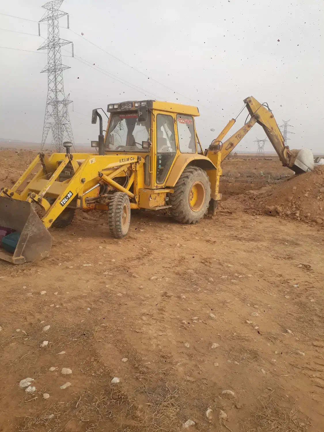 بیل بکهو تی دی ال ۸۶ مدل ۸۰|خودرو سنگین|تهران, آبشار|دیوار