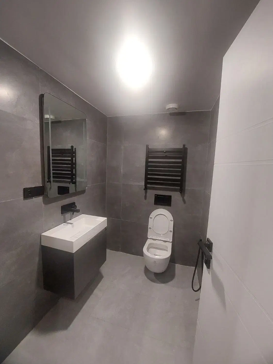 واحد اداری ۱۲۵ متری بر اصلی گلسار|اجارهٔ دفتر کار، اتاق اداری، مطب|رشت, گلسار|دیوار