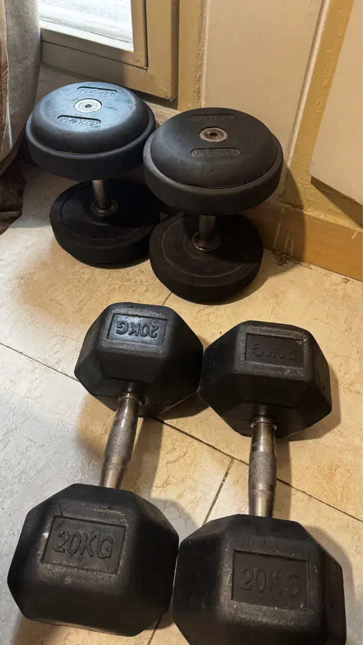 دو جفت دمبل درجه یک شش ضلعی۱۵و۲۰کیلویی|تجهیزات ورزشی|تهران, پونک|دیوار