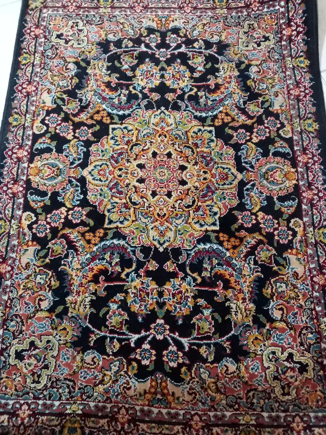 پادری سرمه ای|پادری|اصفهان, سرچشمه|دیوار