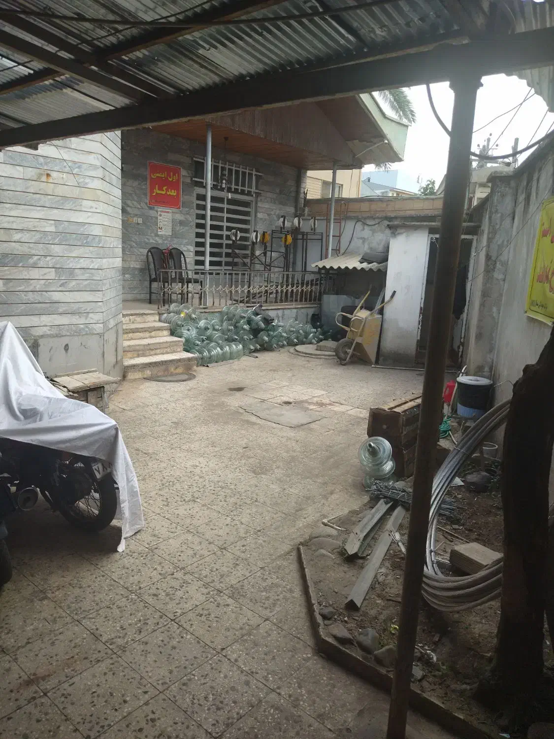 خانه ویلایی برای اداری تجاری یا انبار|اجارهٔ دفتر کار، اتاق اداری، مطب|رشت, جهاد|دیوار