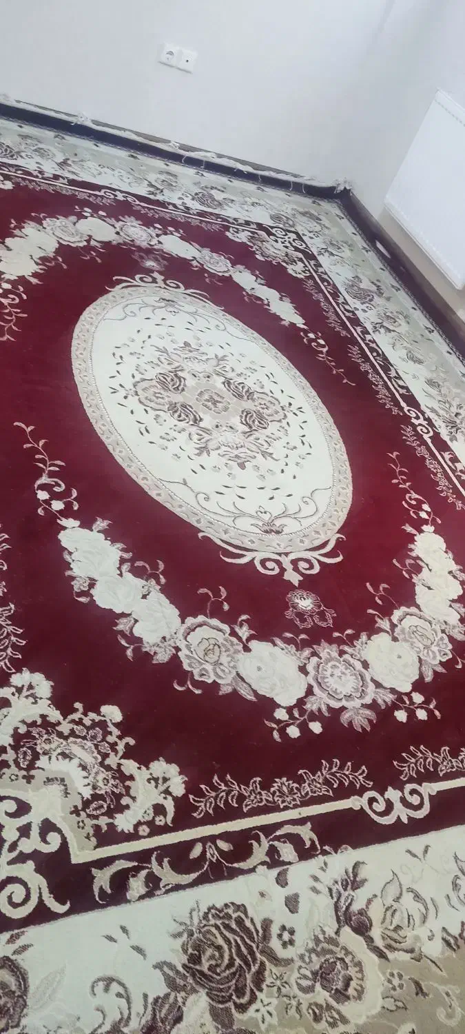 یک جفت فرش ۱۲متری کرم زرشکی شاد|فرش|صدرا-فارس, فاز ۱|دیوار