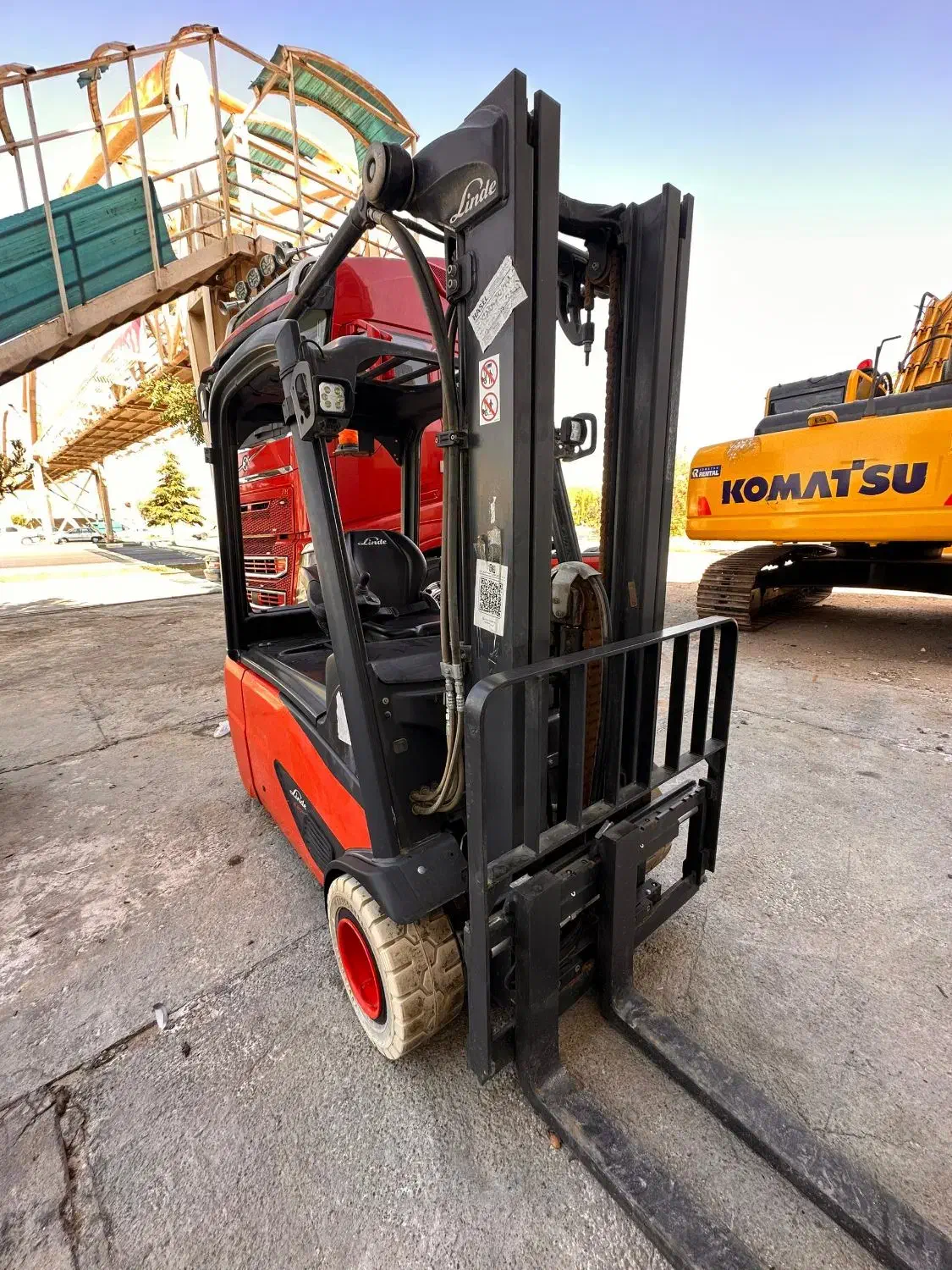 لیفتراک برقی و دیزلی|خودرو سنگین|چهاردانگه (تهران), |دیوار