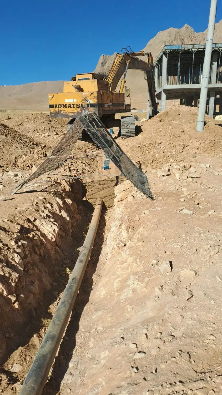 بیل کوماتسو ۲۲۰|خودرو سنگین|اصفهان, نقش جهان|دیوار