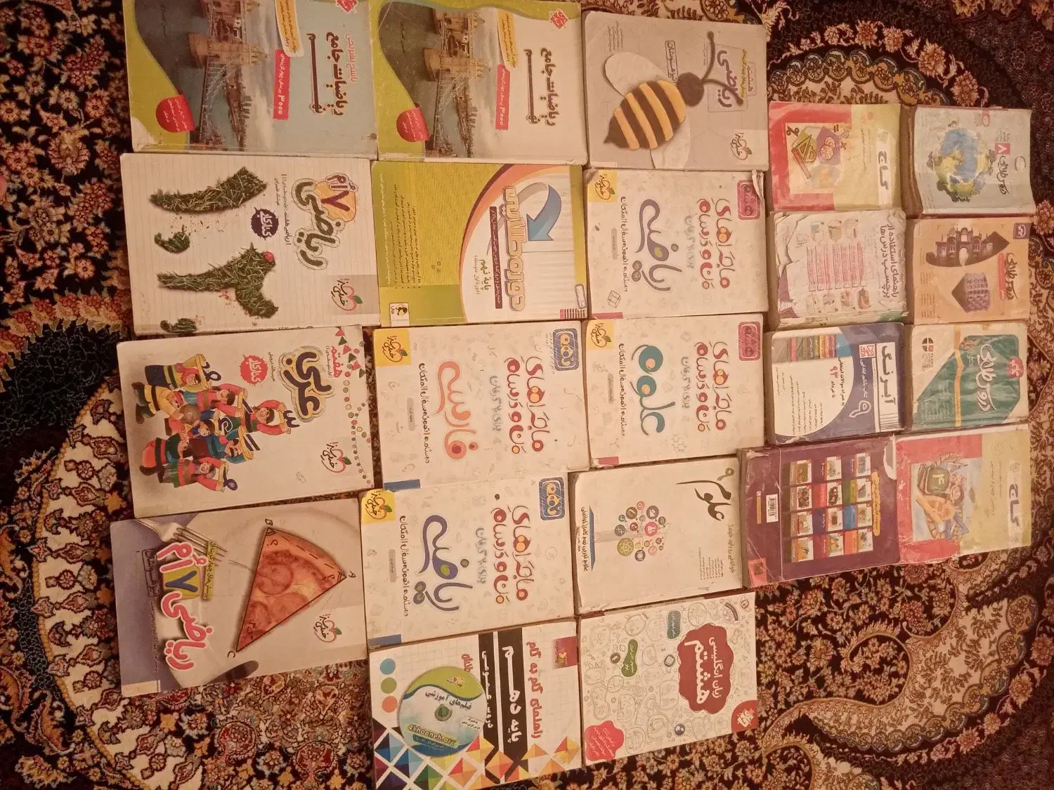 کتابهای کمک درسی وگام به گام تمام مقاطع تحصیلی|لوازم التحریر|بروجن, |دیوار