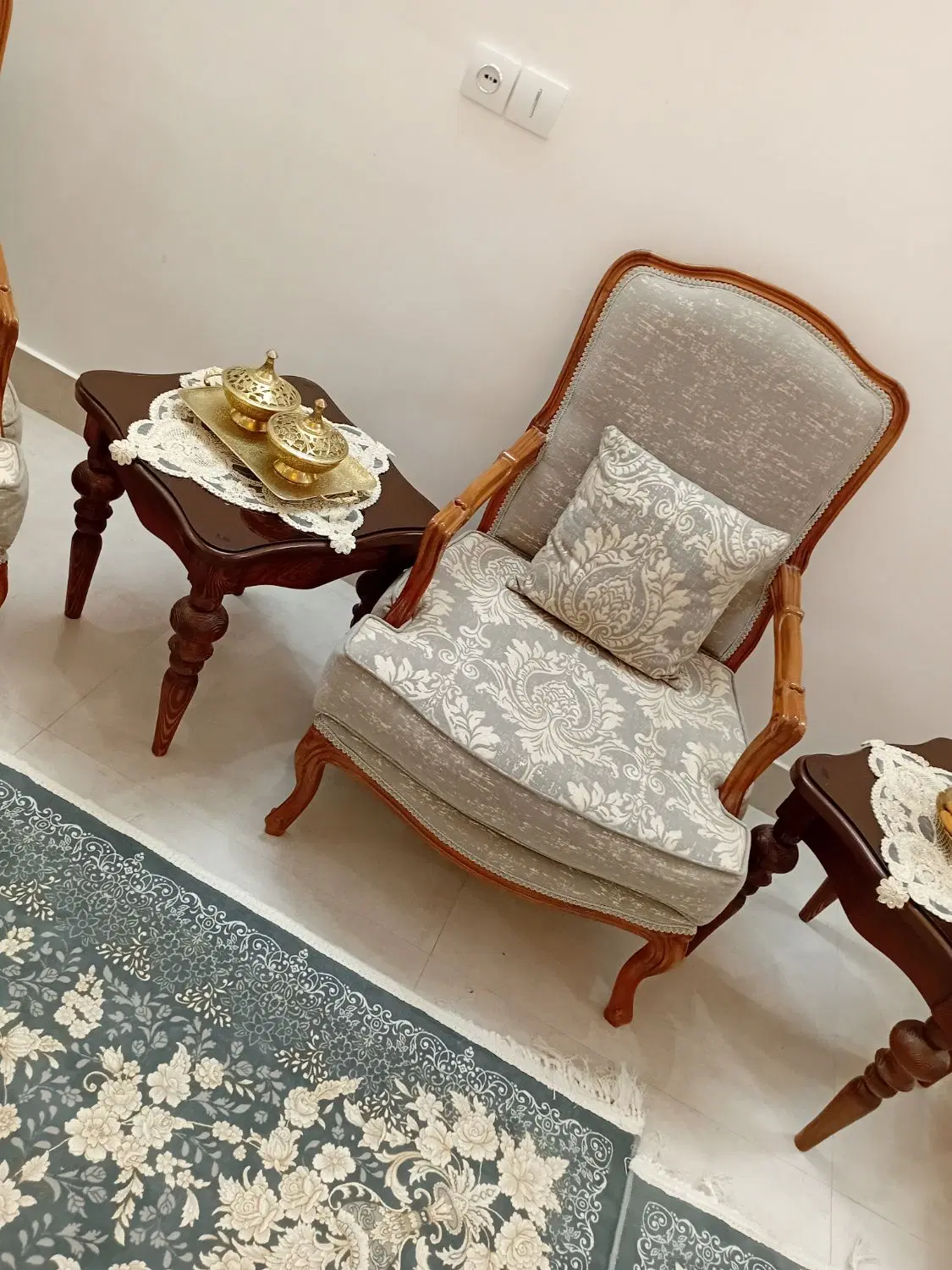 مبل|مبلمان خانگی و میز عسلی|تایباد, |دیوار