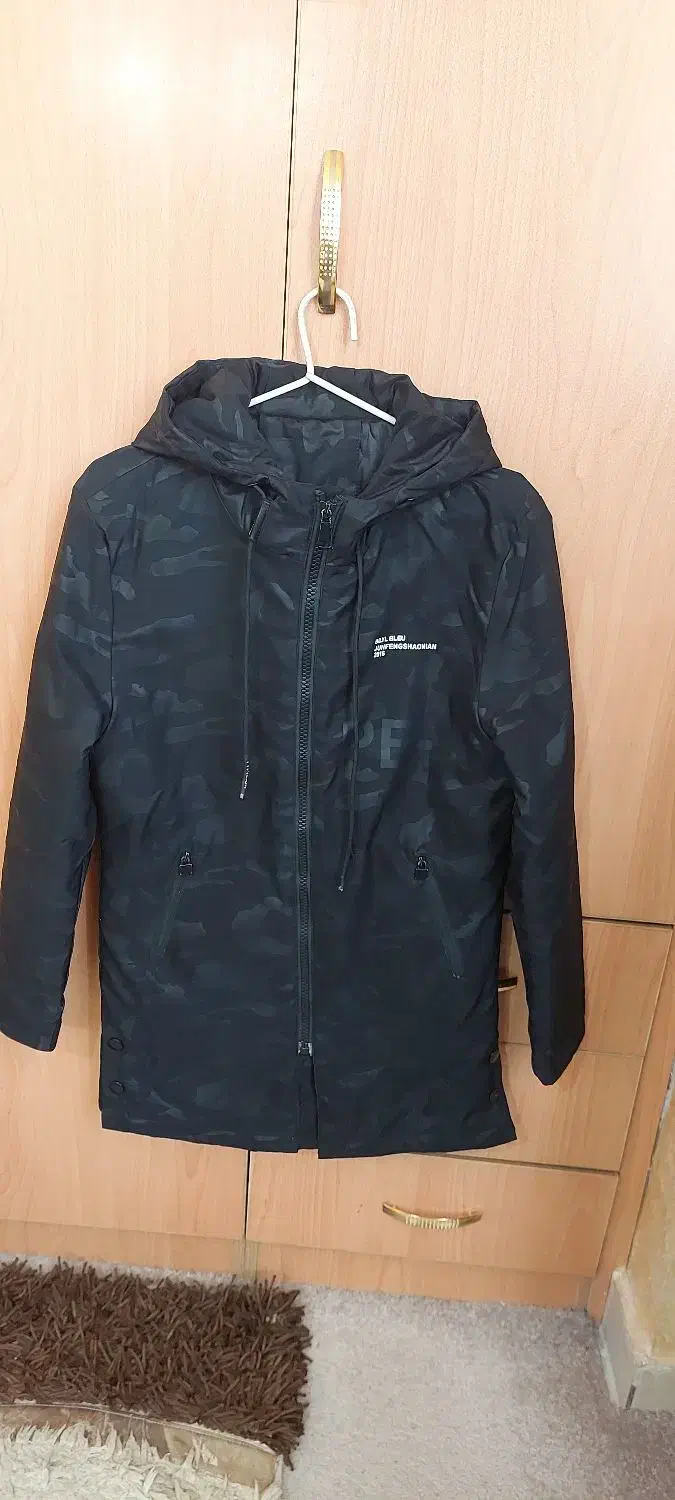 کاپشن|لباس|فولادشهر, B7|دیوار