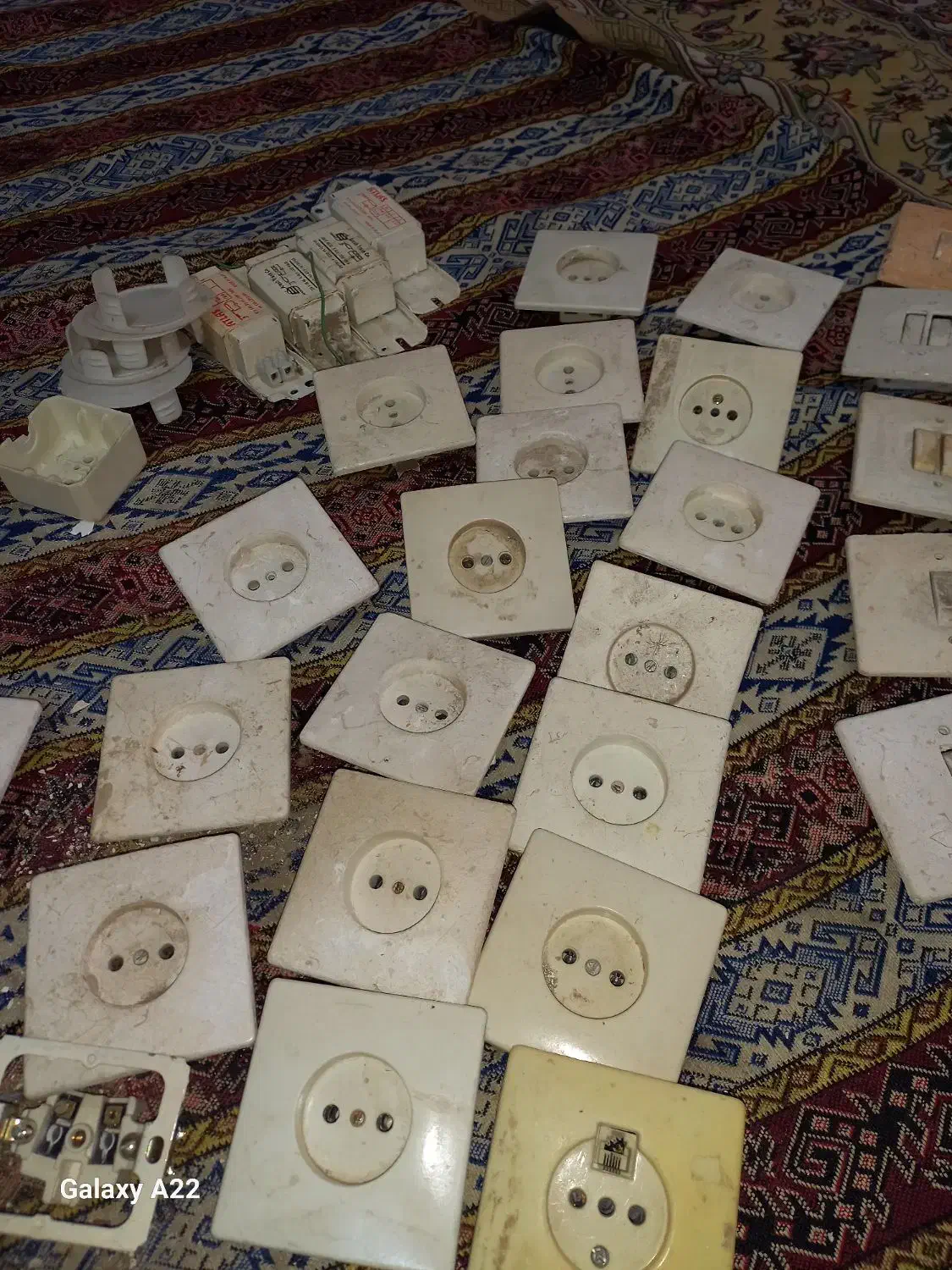 تعداد۳۴عدد کلید پریس به فروش میرسد|مصالح و تجهیزات ساختمان|اصفهان, عطار نیشابوری|دیوار