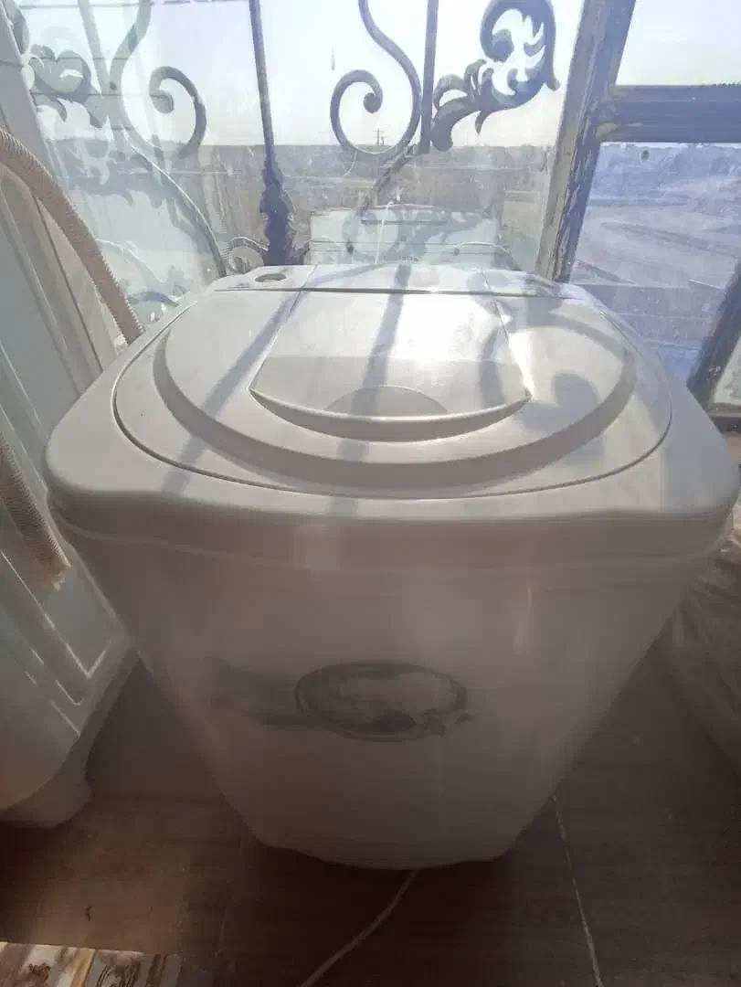 لباسشویی 9 کیلو و مینی واش 5 کیلو در حد نو|ماشین لباسشویی و خشک‌کن لباس|زهک, |دیوار