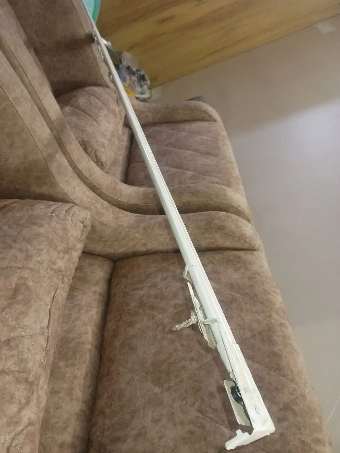 میله پرده یا چوب پرده|پرده، رانر، رومیزی|مشهد, سرافرازان|دیوار