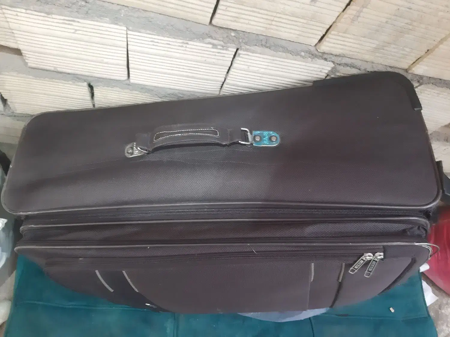 بزرگ درحدنو|کیف، کفش، کمربند|قم, تولید دارو و یخچال|دیوار