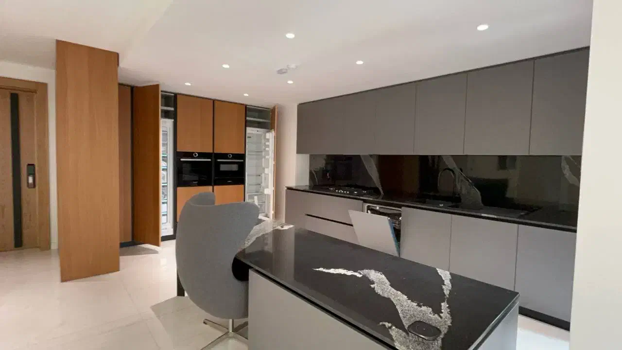 محمودیه۵۵۰متر۴خواب فول مشاعات تک واحد