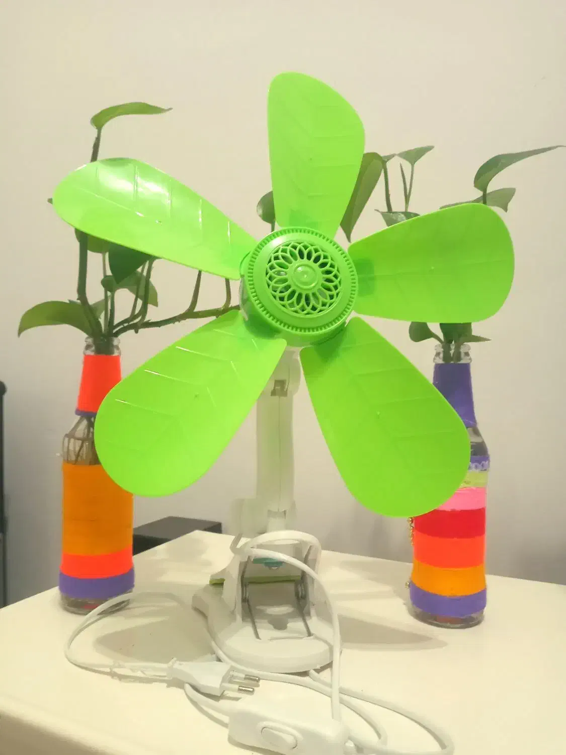 پنکه گیره دار 5پره|پنکه و تصفیه‌کنندهٔ هوا|رشت, سلیمانداراب|دیوار