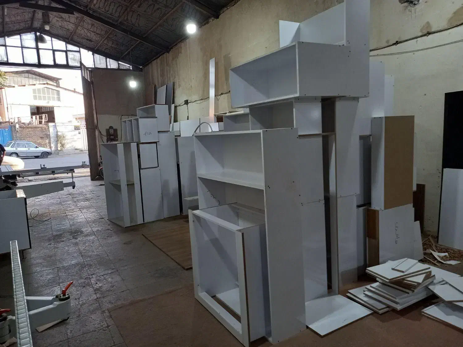 مغازه ۲۰۰ متری پاسداران  مناسب شغل خودرویی کارگاه|اجارهٔ مغازه و غرفه|اهواز, کوروش|دیوار