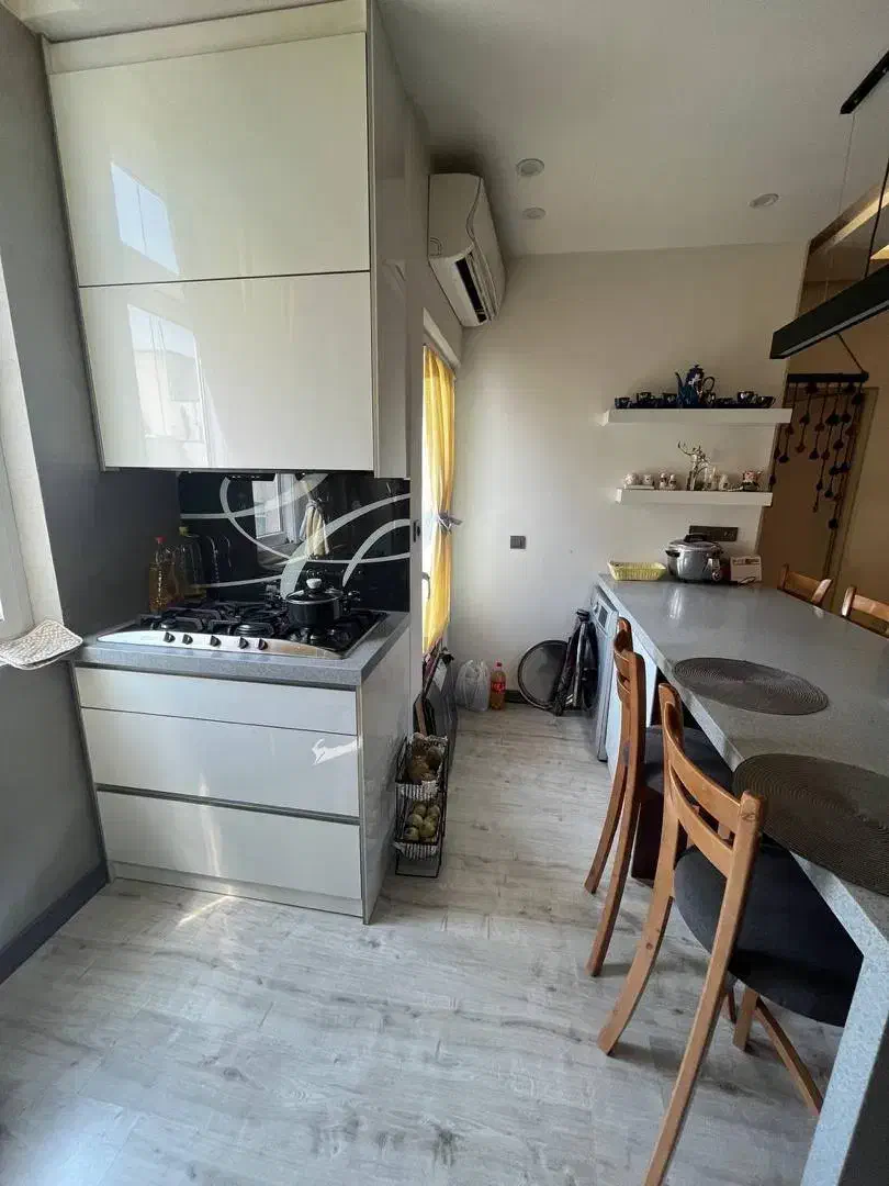 65متر 1خواب*طبقه چهارم *فول بازسازی *طوقانی *