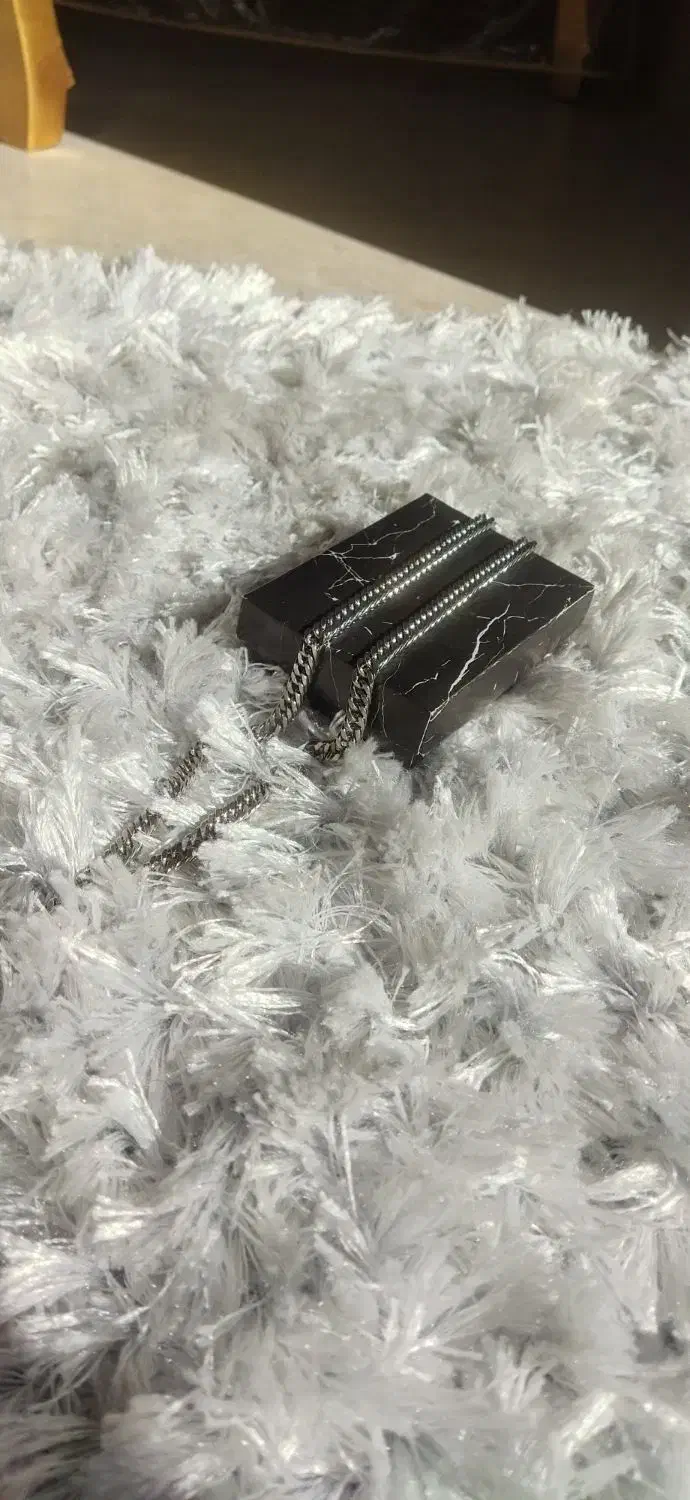 زنجیر نقره ایی|بدلیجات|مبارکه, |دیوار