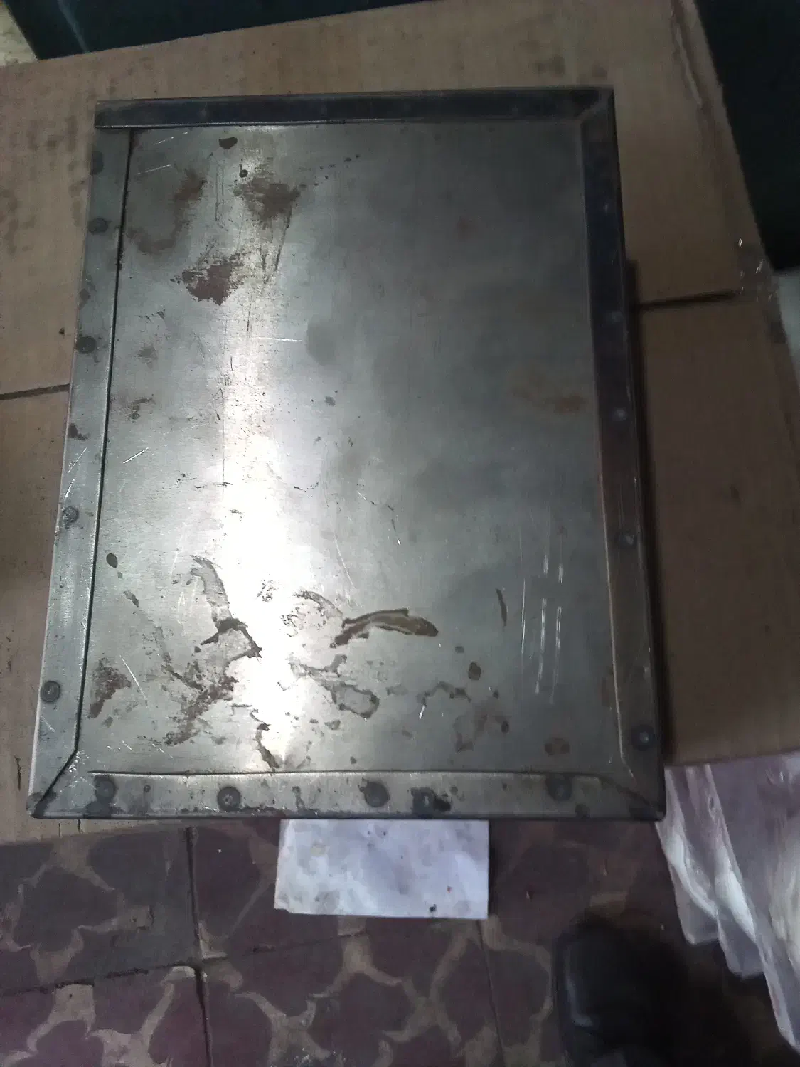 ظرف فلزی پیچ و مهره|ابزارآلات|مراغه, |دیوار