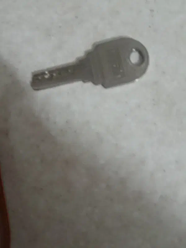 دسته کلیدقم شده|اشیا|کرج, حصارک بالا|دیوار