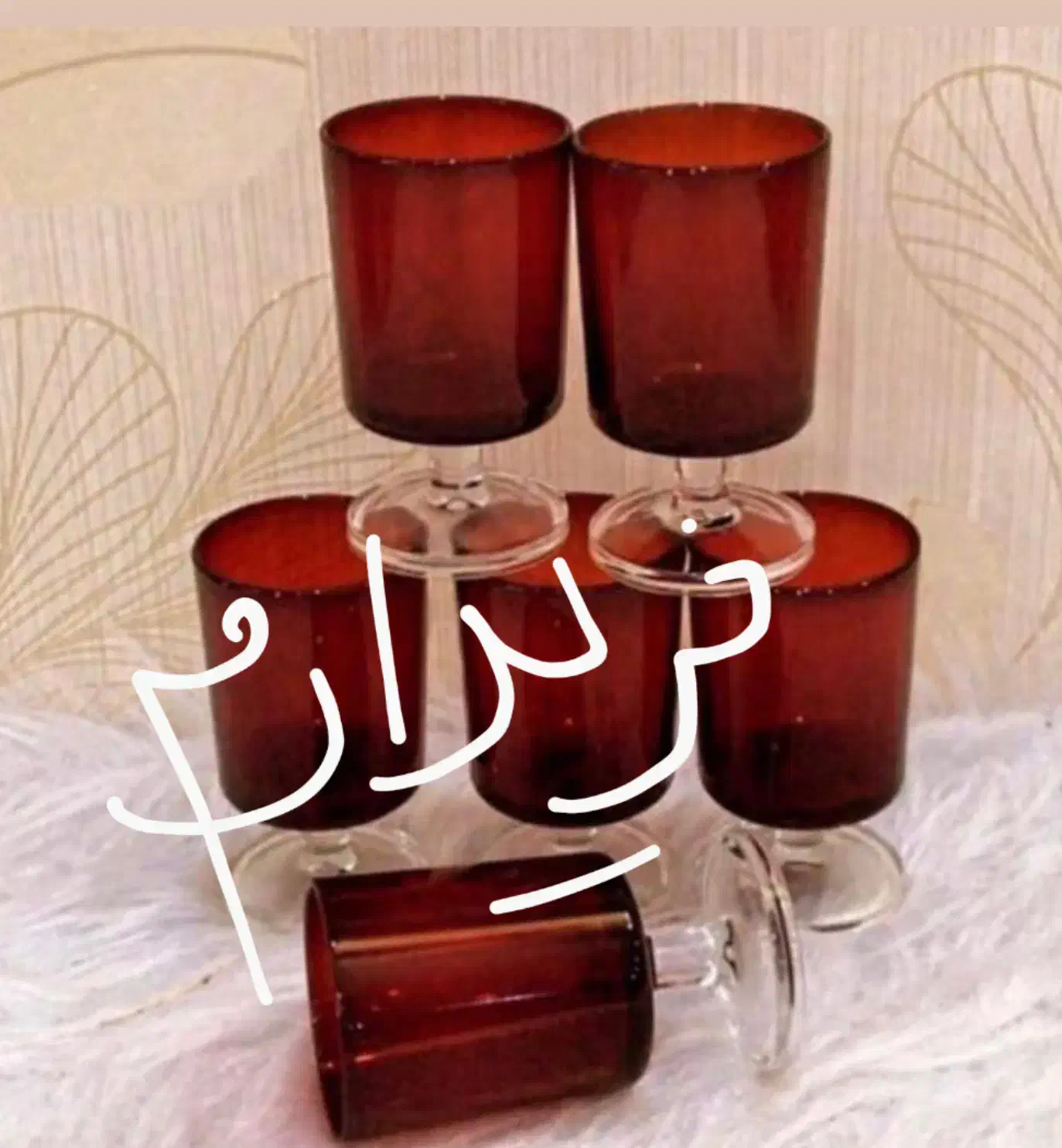 جام‌ قرمز سبز پارچ و لیوان|ظروف سرو و پذیرایی|رشت, انصاری|دیوار