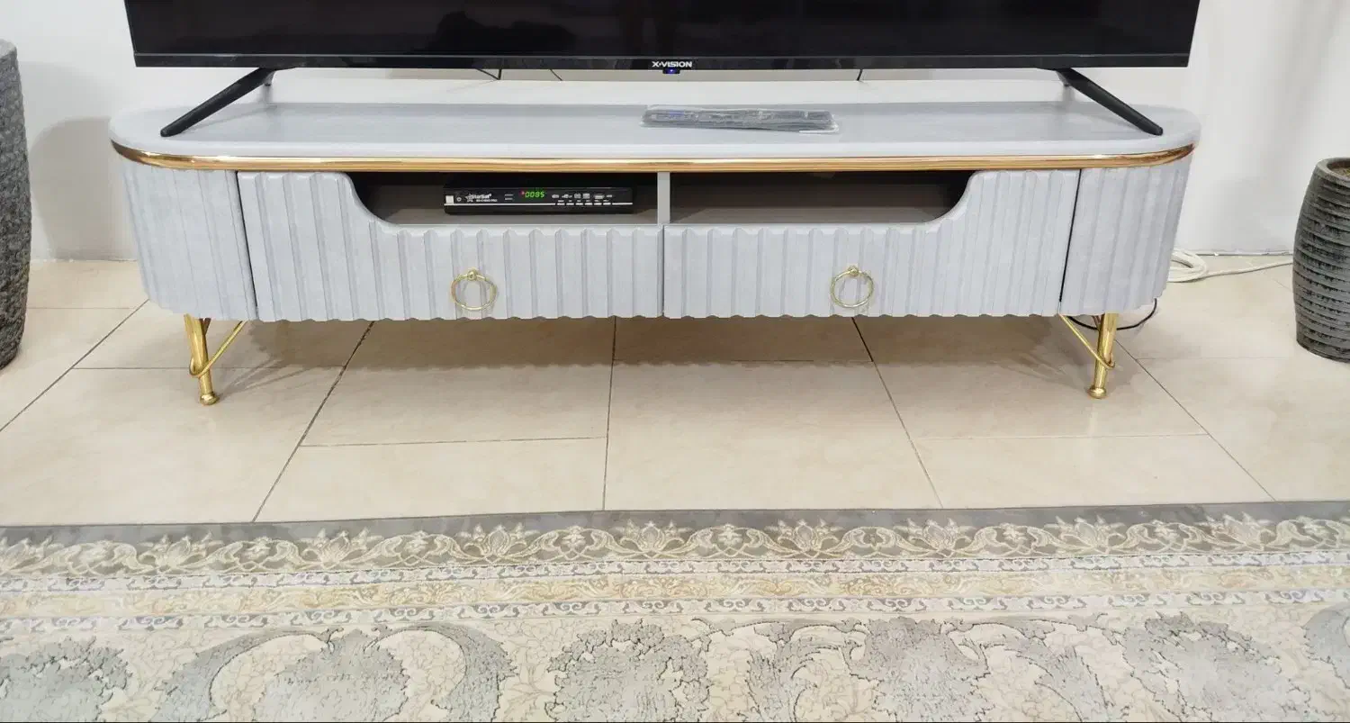 میز تلویزیون سالم و تمیز|میز تلویزیون|مشهد, امیریه|دیوار