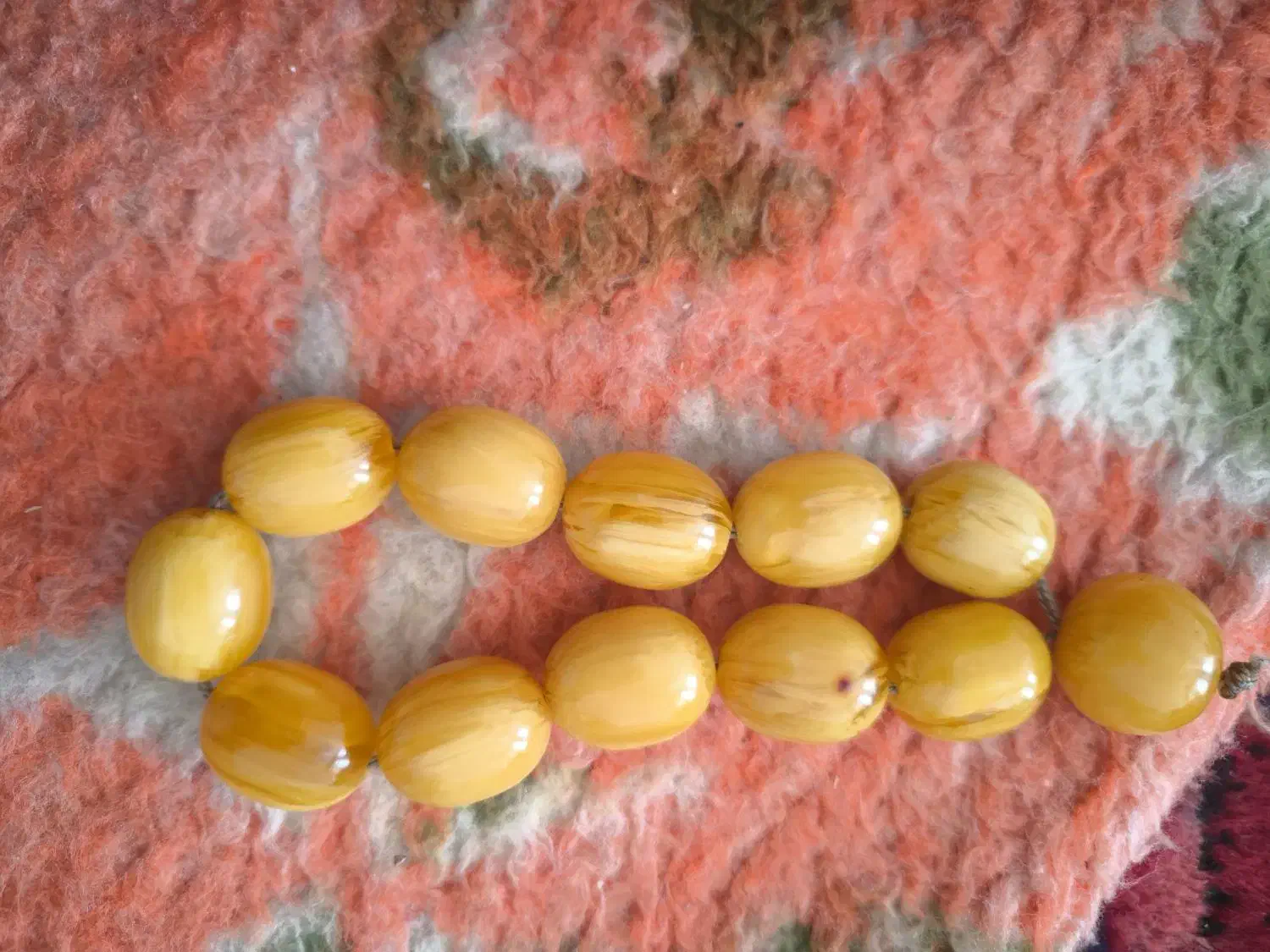 کهربا قدیمی واسه پدر بزرگم بوده به ما رسیده|کلکسیون اشیاء عتیقه|فسا, |دیوار