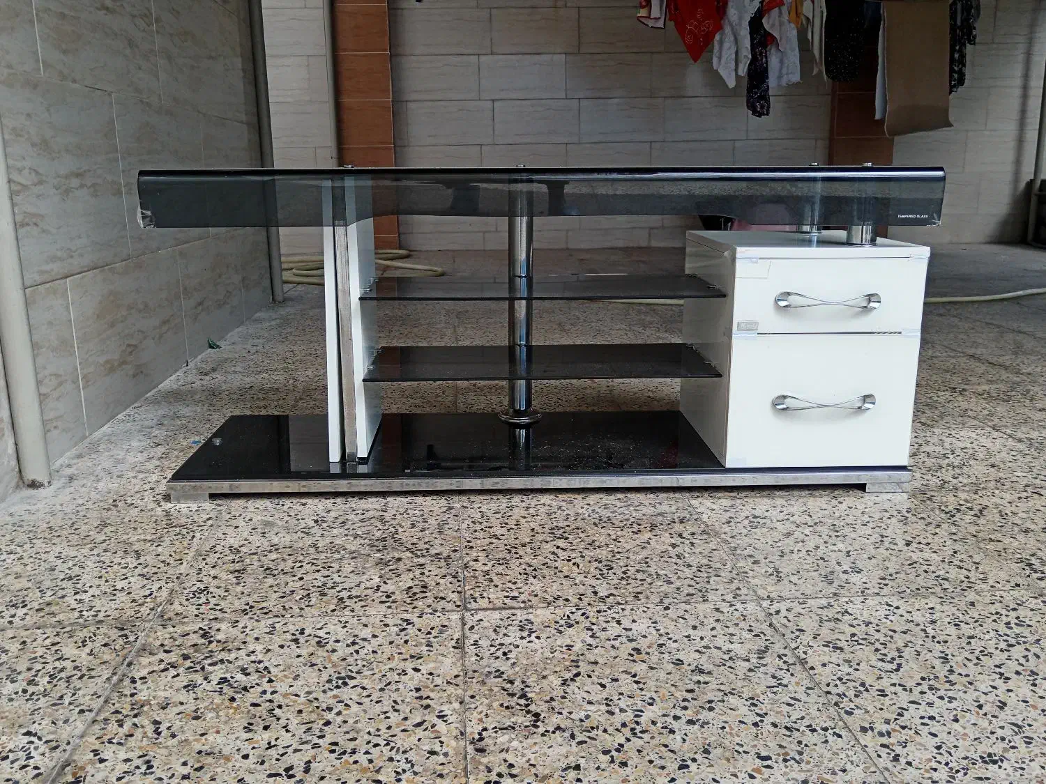 سلام میز تلویزیون سالم در حد|میز تلویزیون|قائم‌شهر, |دیوار