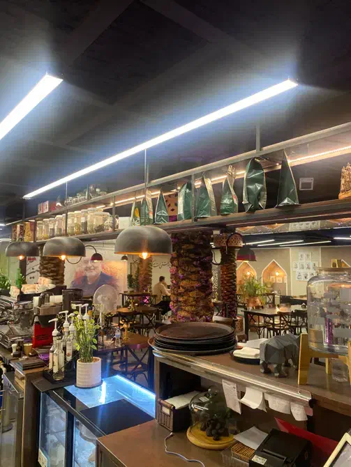 کارگر ساده ظرفشور و خدمات نظافت کافه رستوران|استخدام خدمات فروشگاه و رستوران|تهران, میدان ولیعصر|دیوار