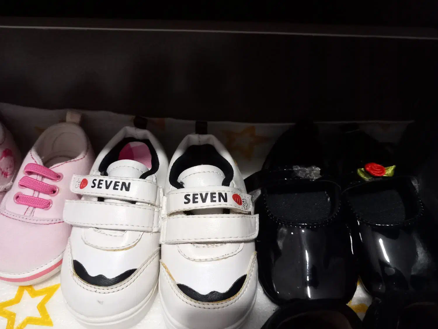 لباس و کفش بچه گانه دخترانه|کفش و لباس بچه|قم, سراجه (۱۵ خرداد)|دیوار